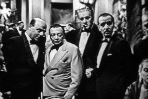 cr54-skurker De slemme: Zoltan (Kurt Kach), Le Chiffre (Peter Lorre), Basil (Gene Roth) og Zuroff (ukjent)