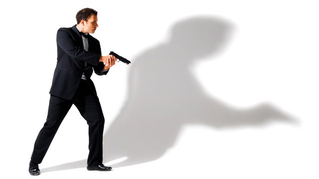 Toby Stephens som James Bond Toby Stephens som James Bond