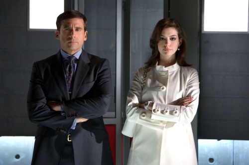 Steve Carell som Maxwell Smart og Anne Hathaway som Agent 99 i Get Smart Steve Carell som Maxwell Smart og Anne Hathaway som Agent 99 i Get Smart