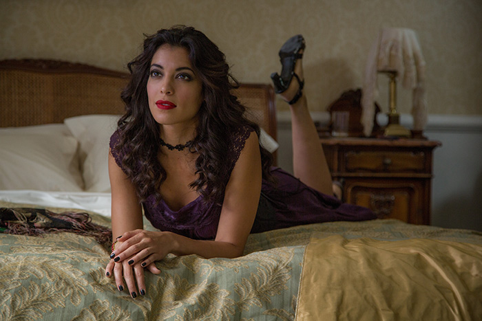 Estrella (Stephanie Sigman) i Spectre (2015)